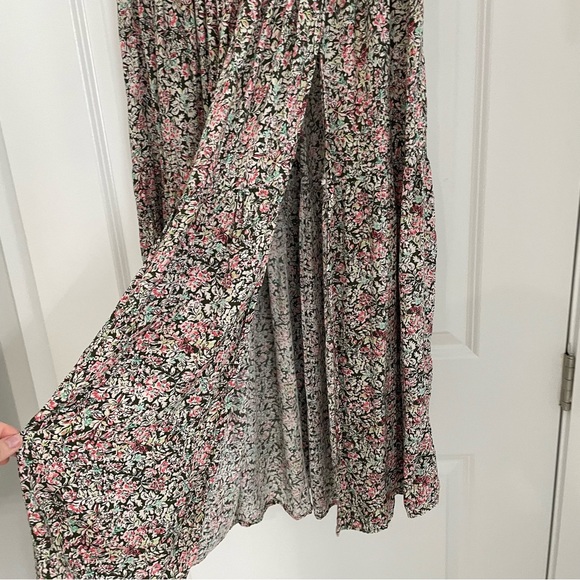 NATURAL LIFE Pink and Green Floral Maxi
Skirt Smocked Waist Flowy Boho Hippie. 1 - Picture 7 of 9